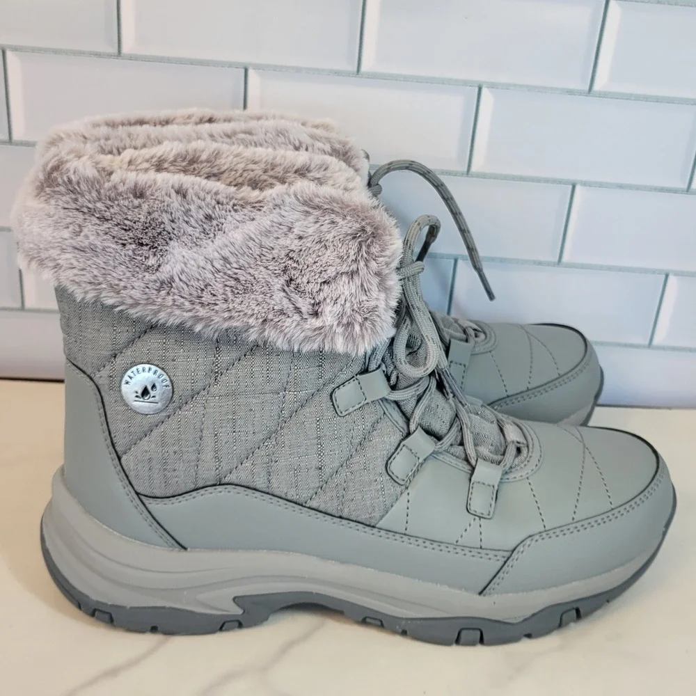 Skechers Trego Stormie Ankle Boot Grey Womens Size 8 Faux Fur Trim EUC